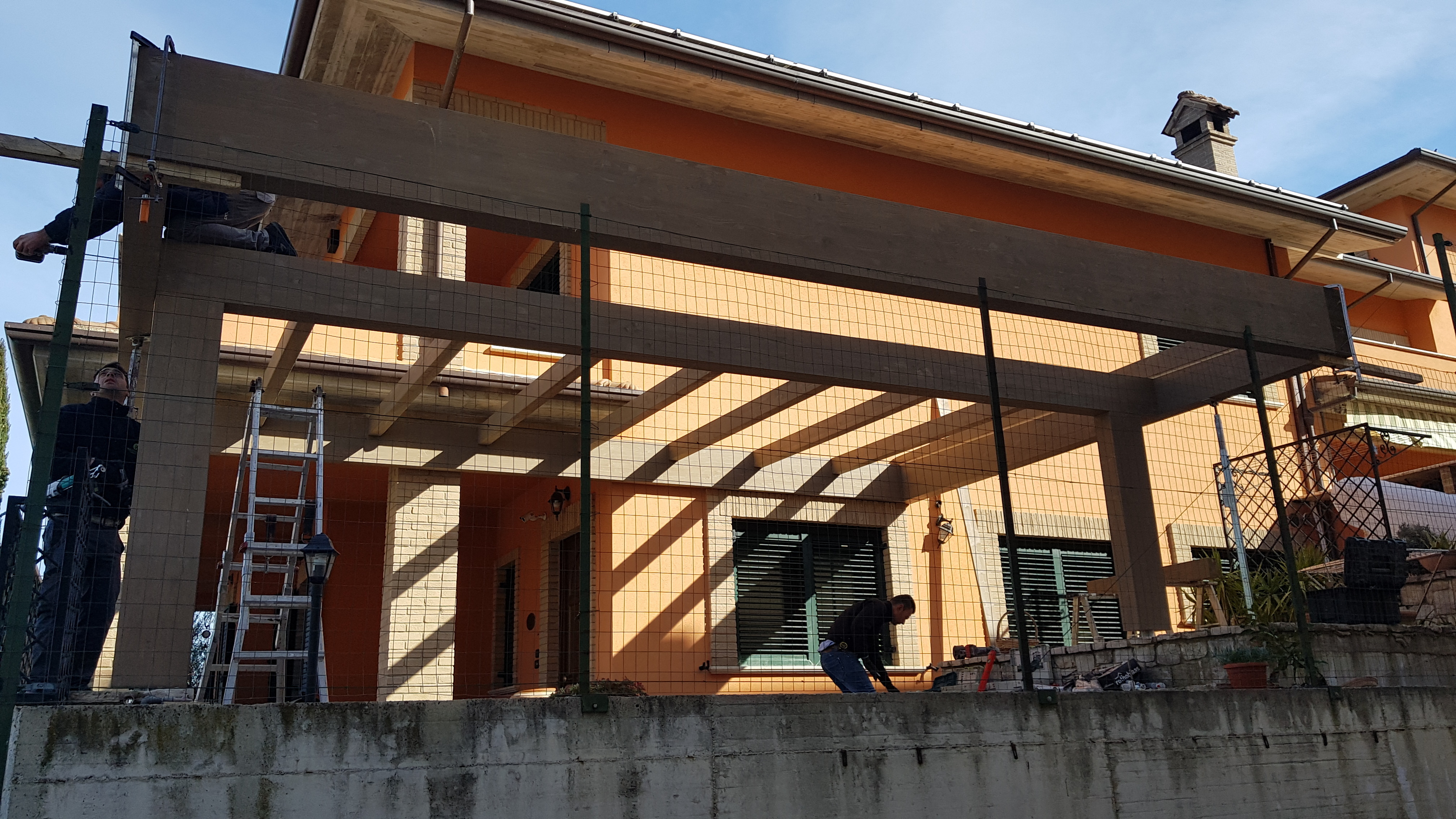 2019 年完成的独立住宅木结构顶部设计-6