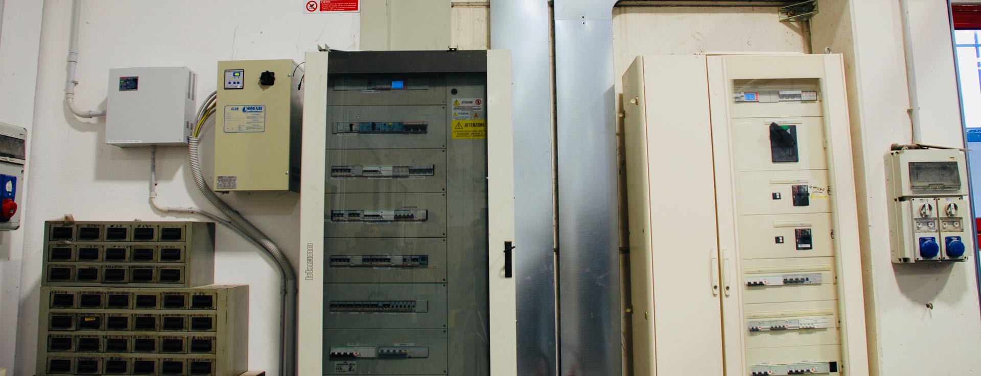 意大利 Polmac 公司总部工厂室内设计案例-42