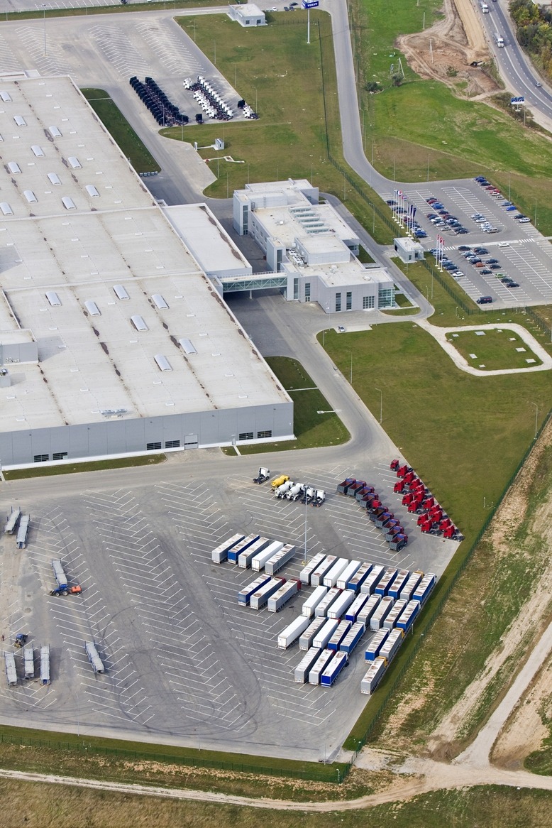 俄罗斯 Volvo·Renault 卡车工厂办公大楼设计-21