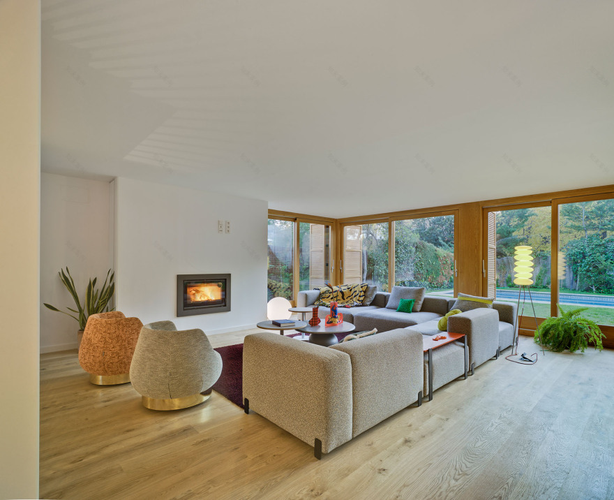 马德里高级住宅区 La Moraleja 的 Levitt House-9