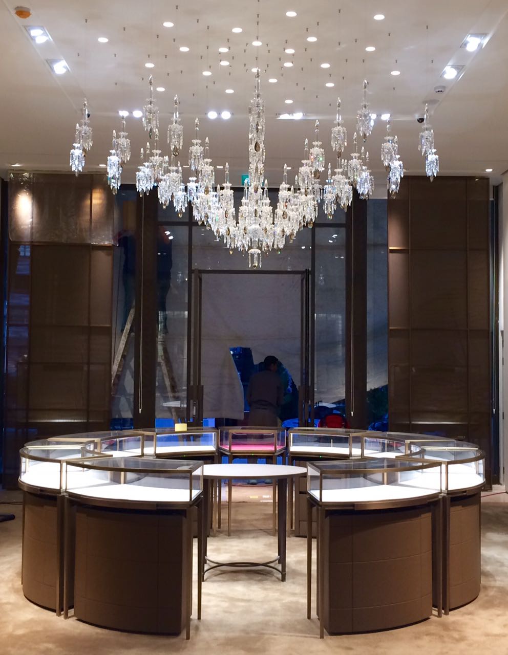 卡地亚精品店 | 独特的设计风格与高品质的室内体验-5