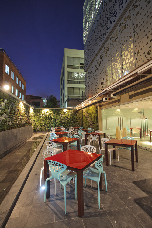 波哥大 Chairama Spa | 空间利用与自然融合的设计典范-14