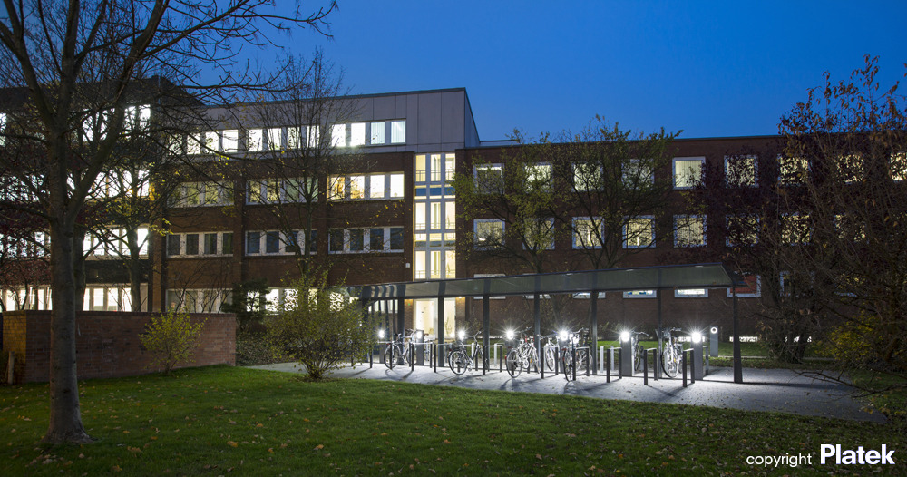 汉堡 Plan International 办公空间——公共花园式办公新体验-4