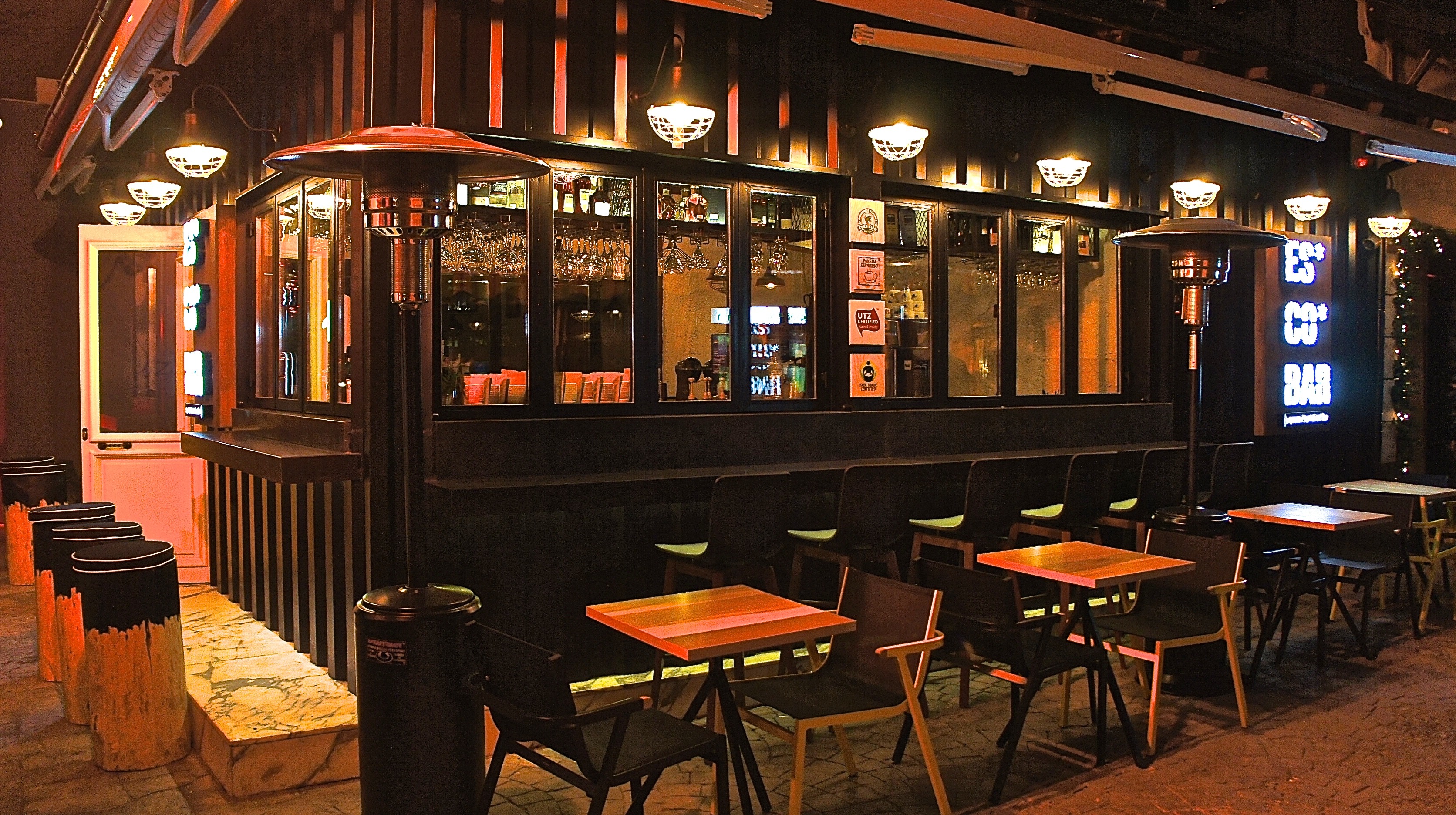 Es*co*bar 咖啡厅-16