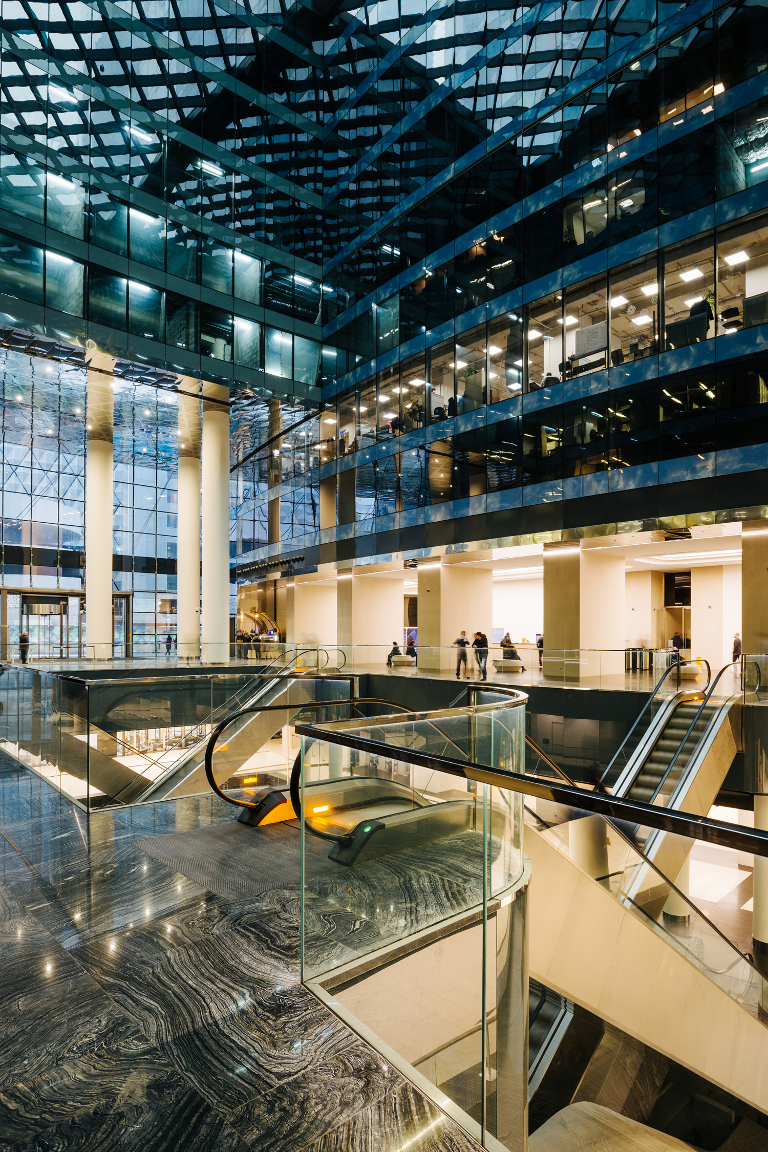 莫斯科联邦大厦-- 垂直城市概念的巅峰之作-8