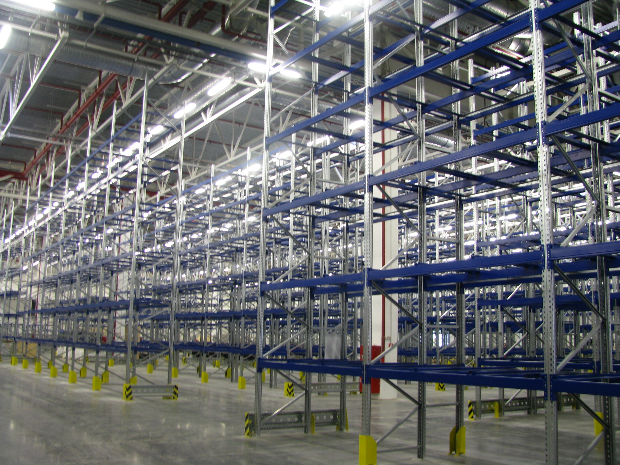 俄罗斯 Volvo·Renault 卡车工厂办公大楼设计-30