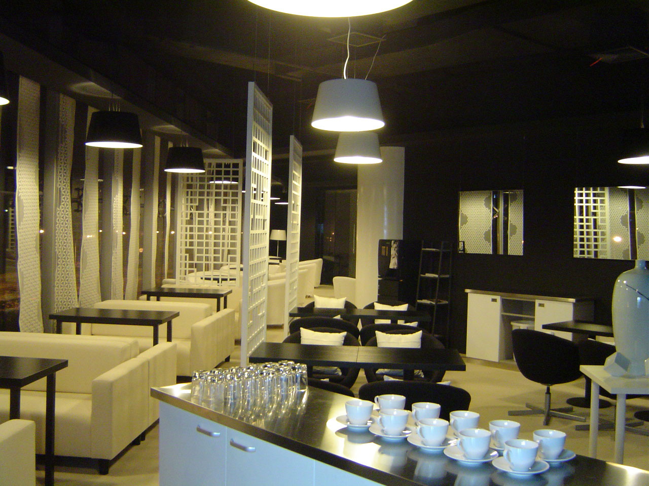 黑白极限对话咖啡厅-3