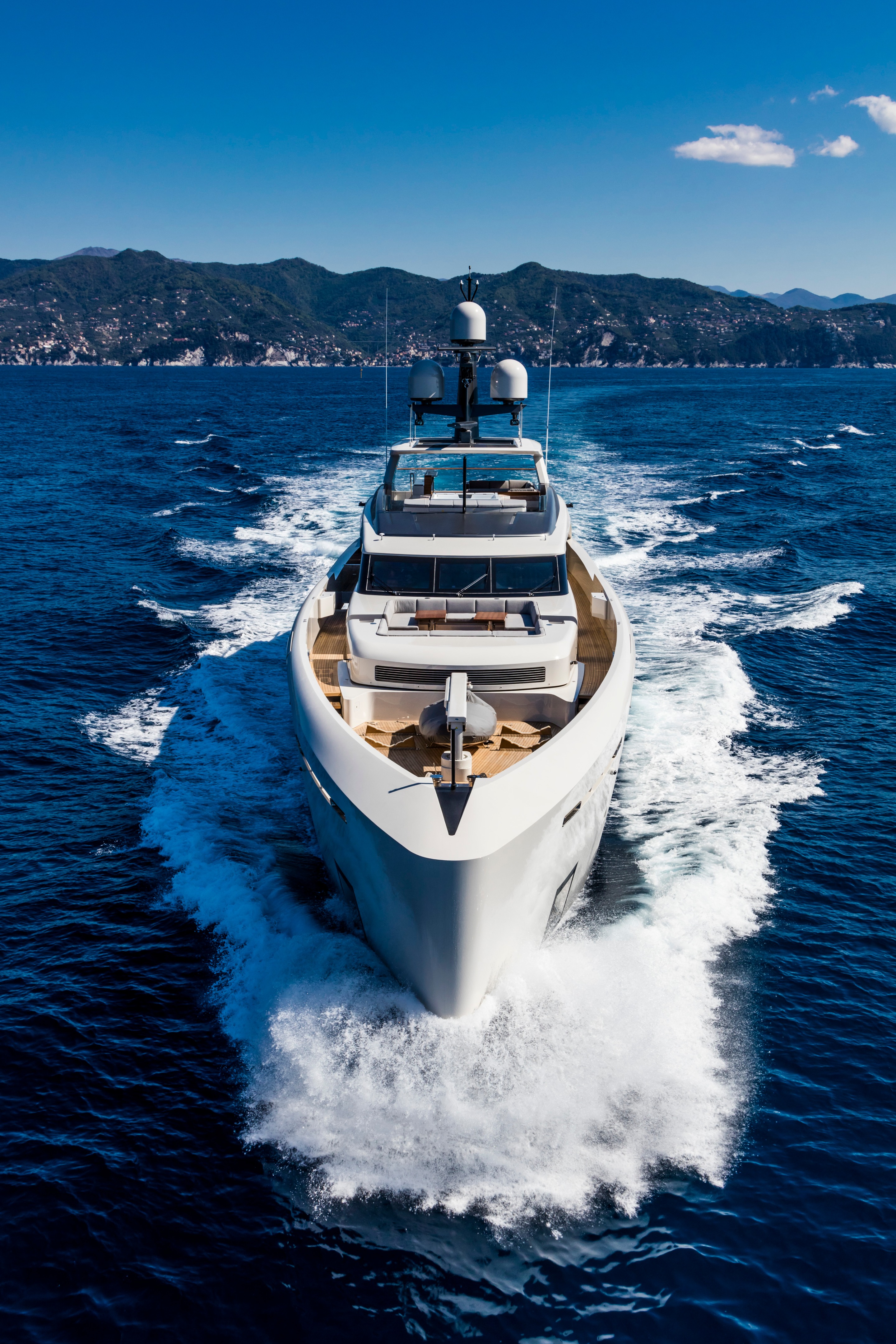 豪华游艇"M/Y Vertige"的精致室内设计-22