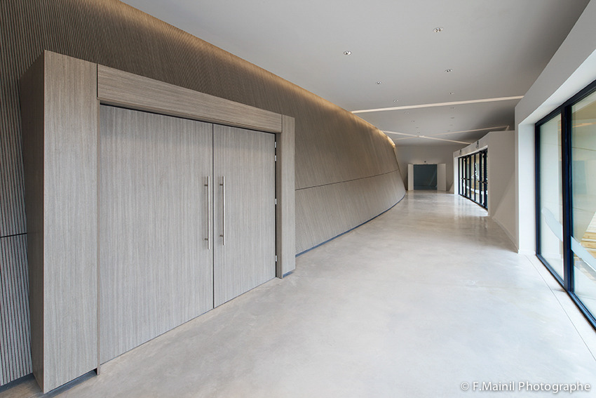 2015 年完成的比利时蒙斯市政府大楼室内设计-16