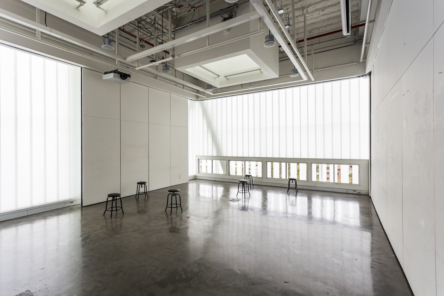 波哥大杰弗里亚大学艺术学院新建筑,城市与自然交融-61