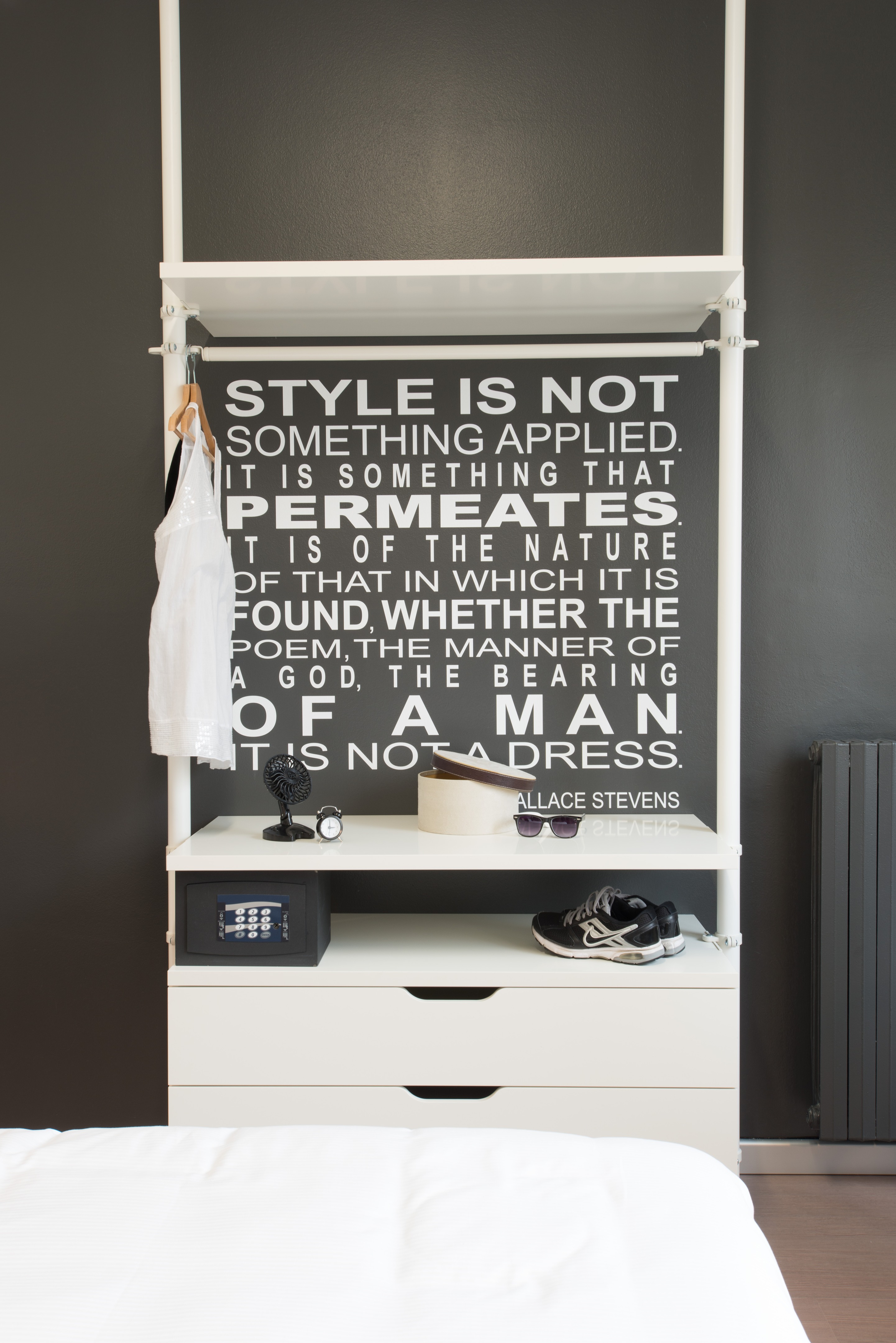 年轻活力,低成本创意的酒店客房设计-3