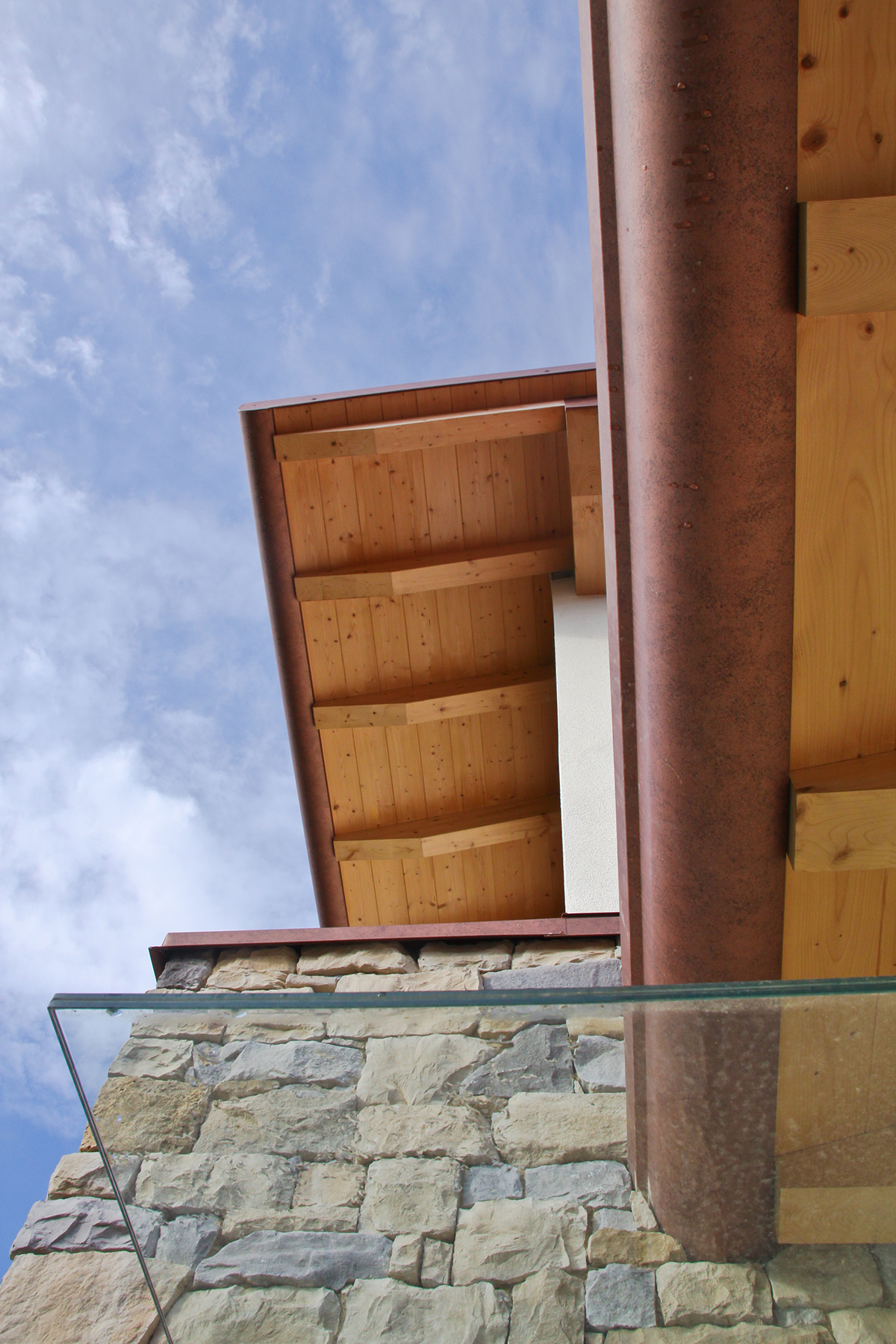 意大利木质别墅，传统与现代的完美融合-1