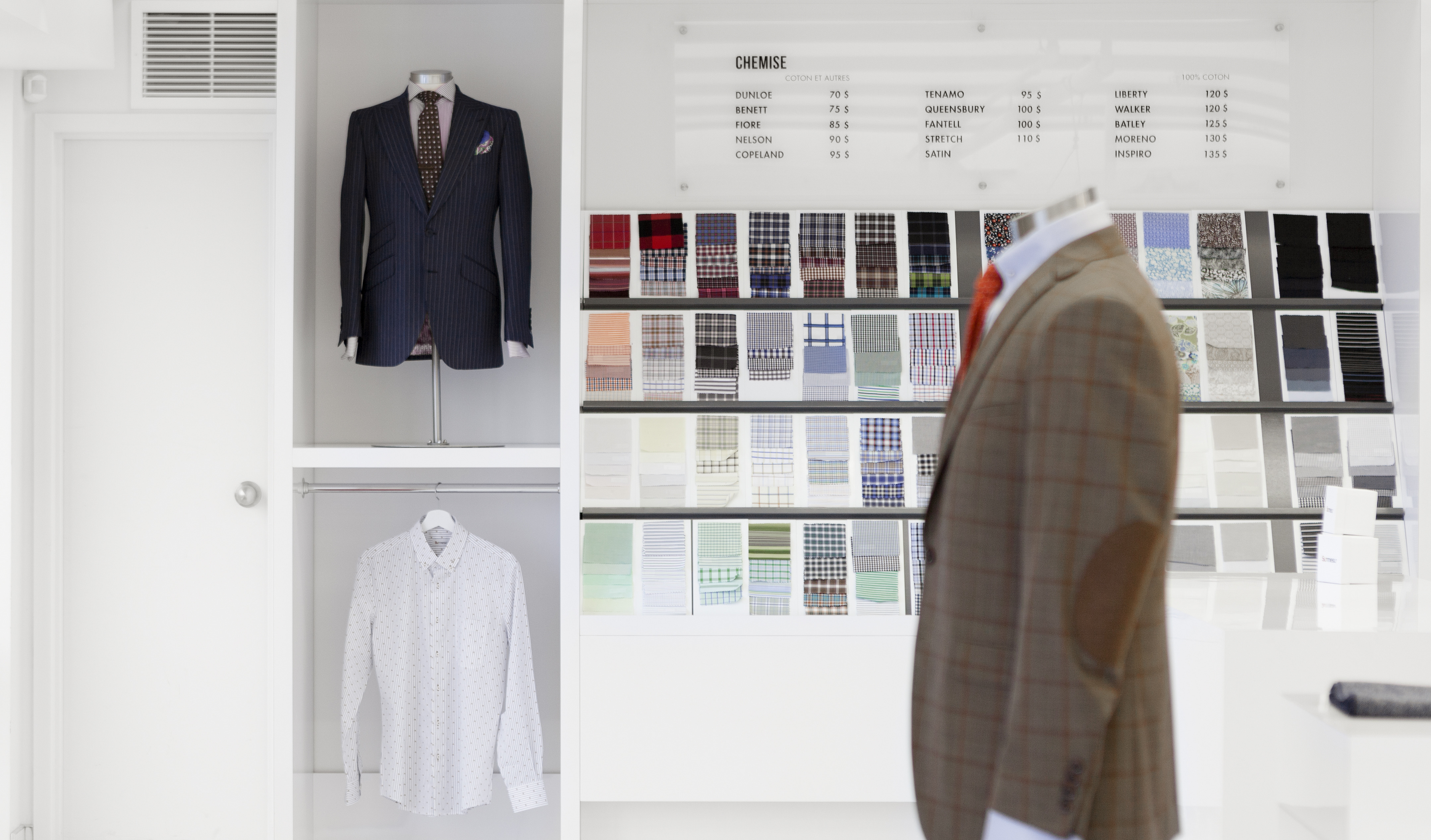 定制男装的现代体验空间——Surmesur Quebec 旗舰店-2