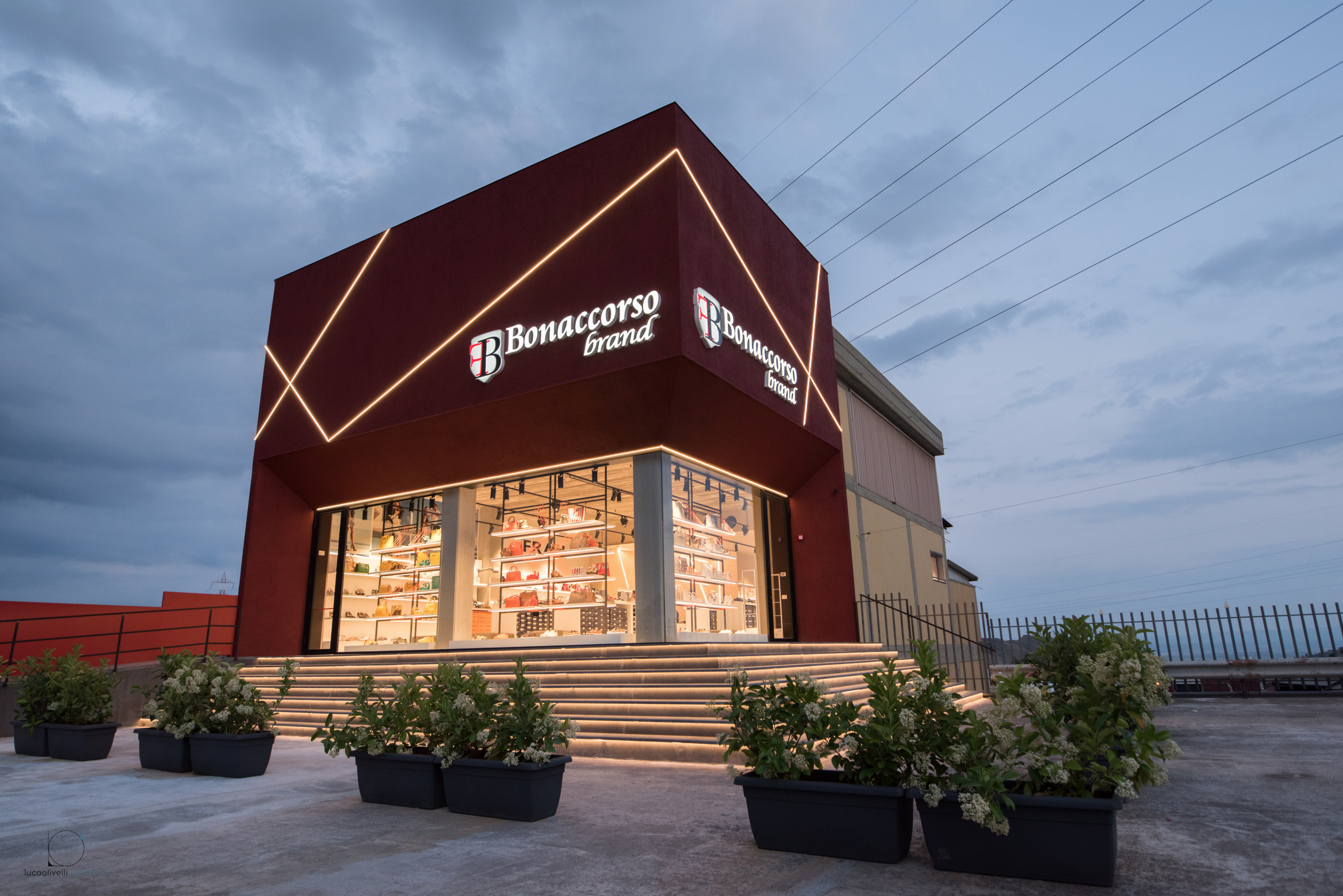 2018 年博纳科索品牌折扣店室内设计-2