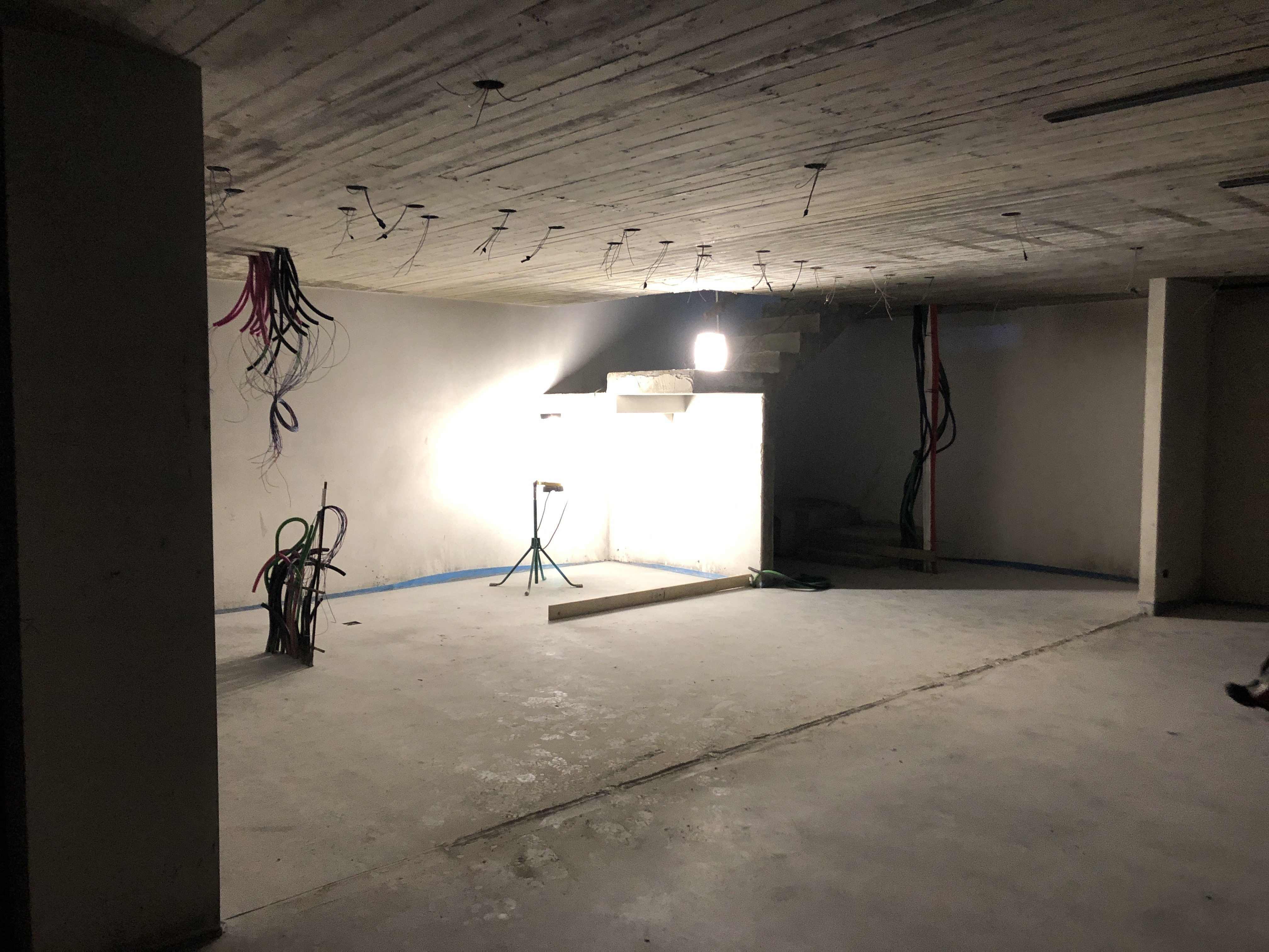 湖边餐厅酒窖与厨房-12