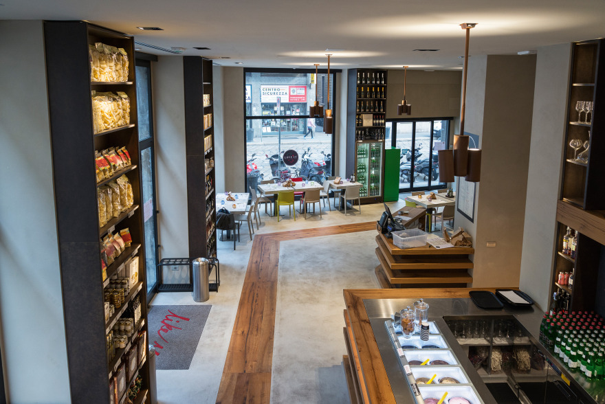 米兰“Love it”旗舰店,美食体验的室内设计盛宴-5