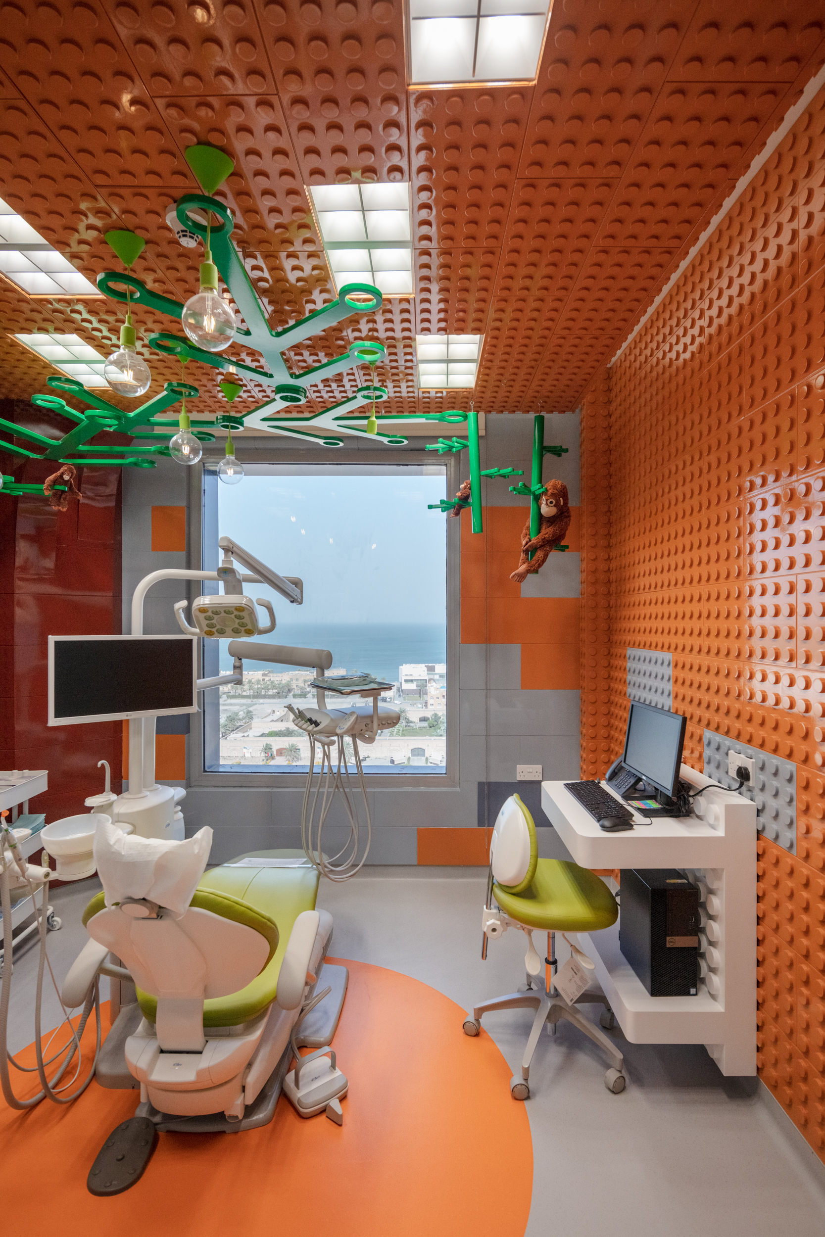 乐高主题儿童牙科诊所,打造奇幻诊疗空间-34