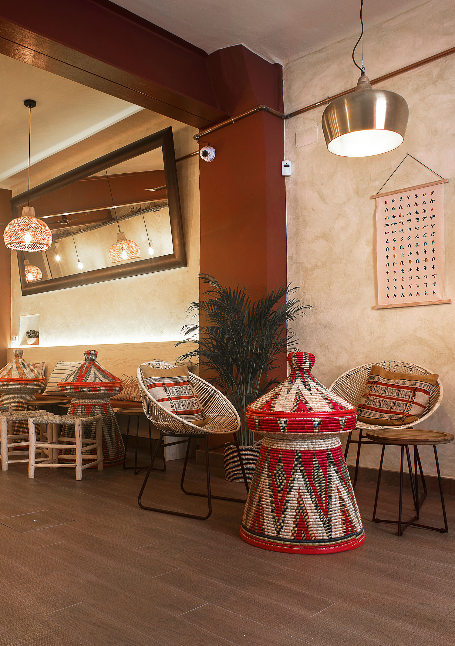 巴塞罗那新 Ethiopian 餐厅,传统与现代的完美融合-5