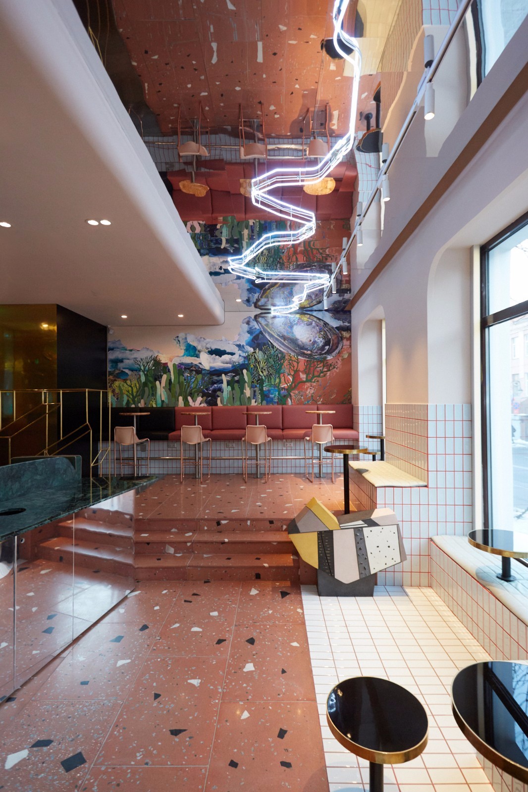 俄罗斯 Midiya Café 咖啡 | LPTV DESIGN 打造餐饮新地标-12