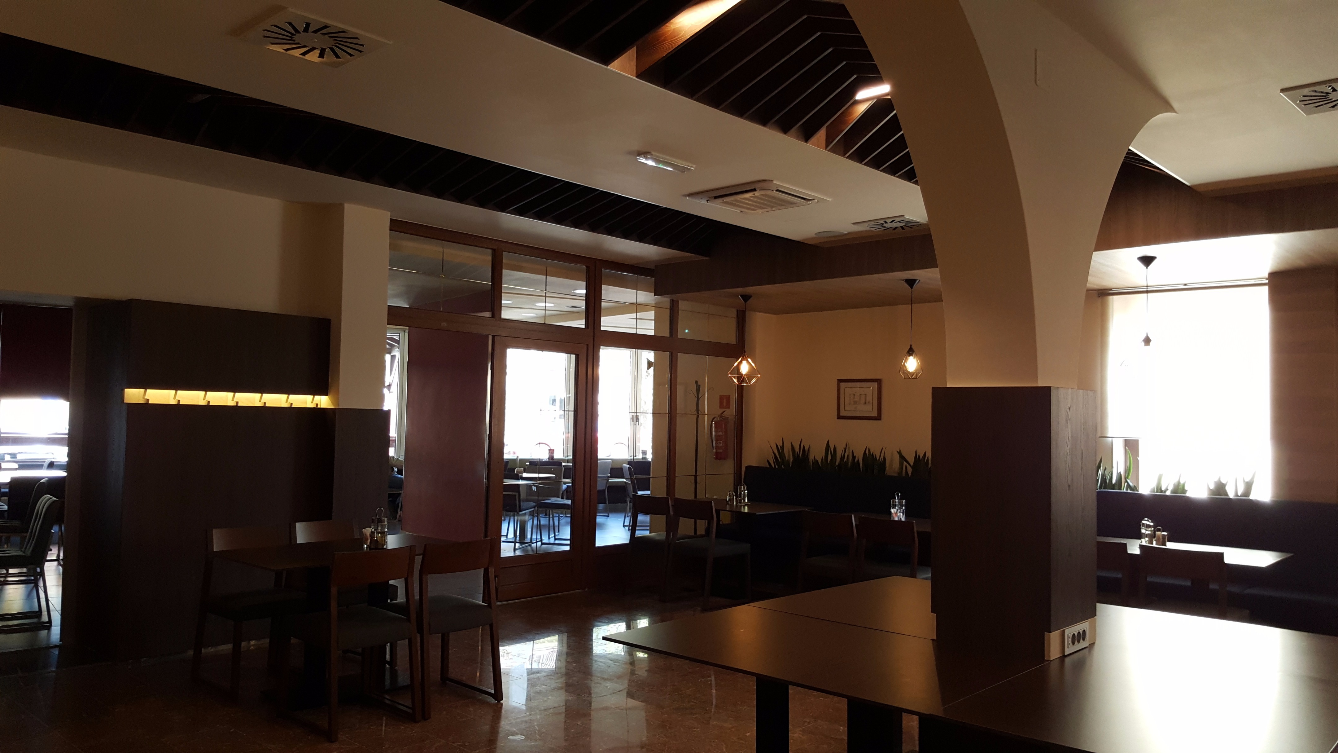 知名设计师打造酒店餐厅翻新典范-45