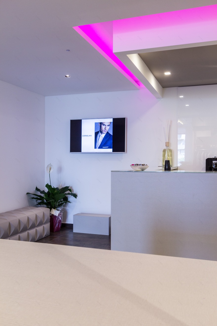 Galgano Abbigliamento 时尚店铺室内设计-8