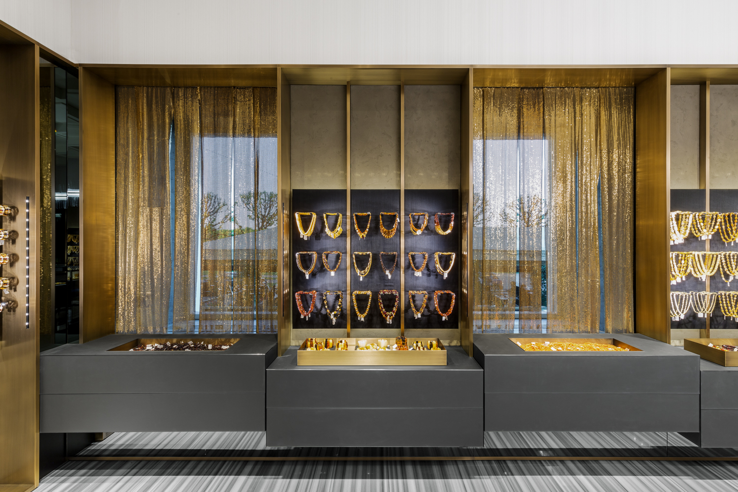 俄罗斯琥珀品牌店,米兰市中心建筑传奇-34