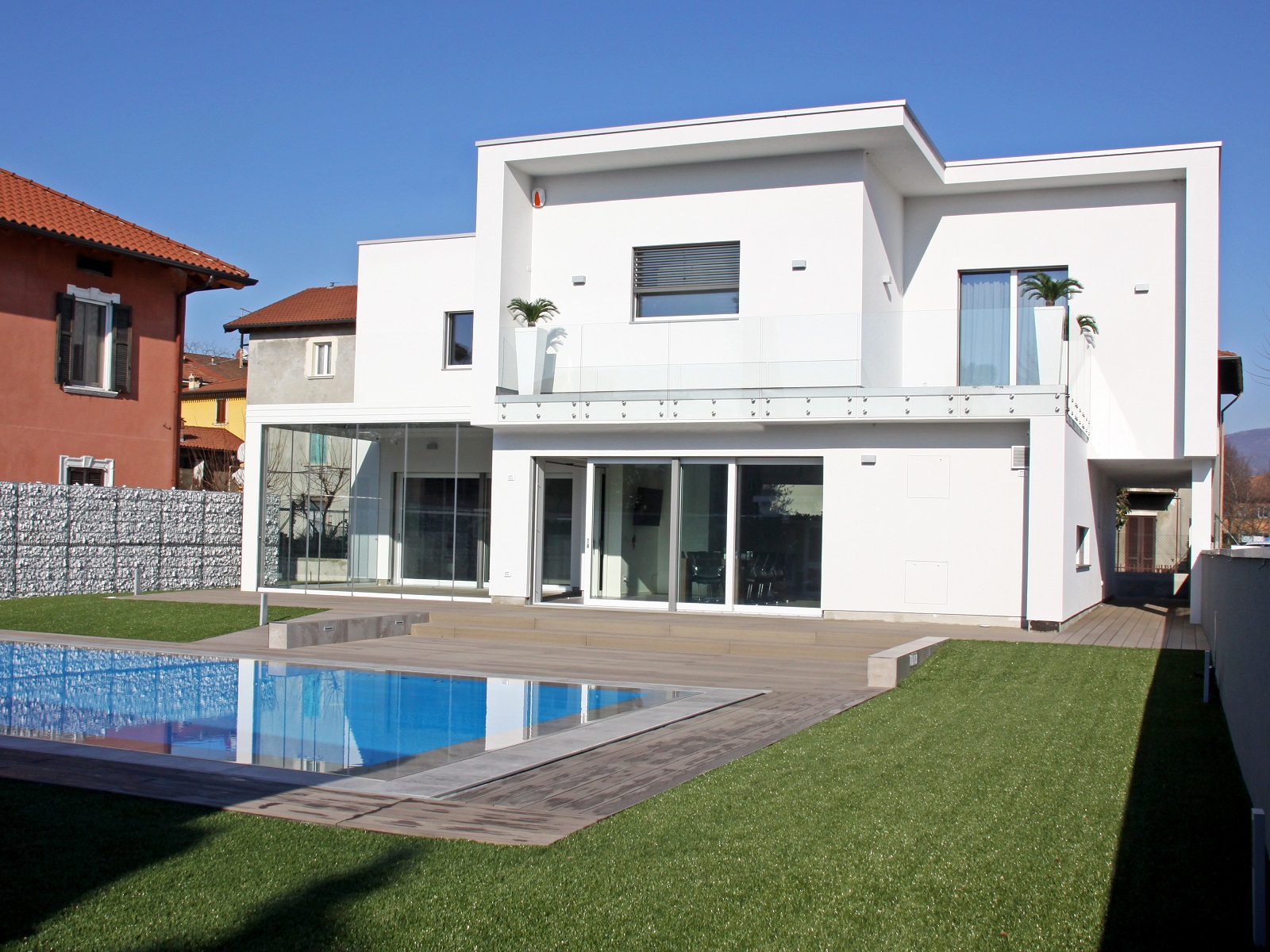 现代风格别墅设计，绿色环保与智能生活完美融合-0