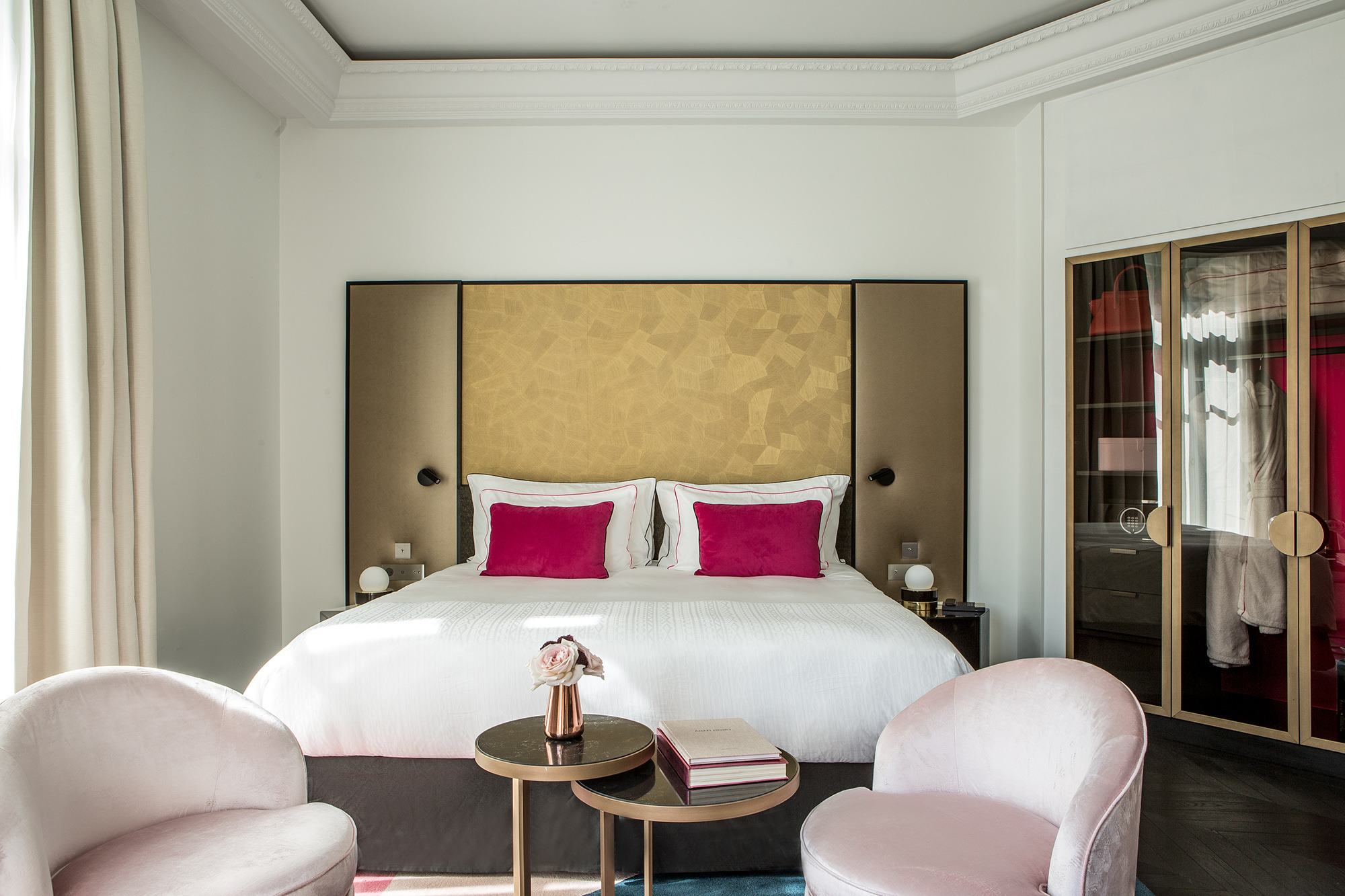 巴黎馥颂酒店 | 粉色与黑色演绎的法式浪漫-33