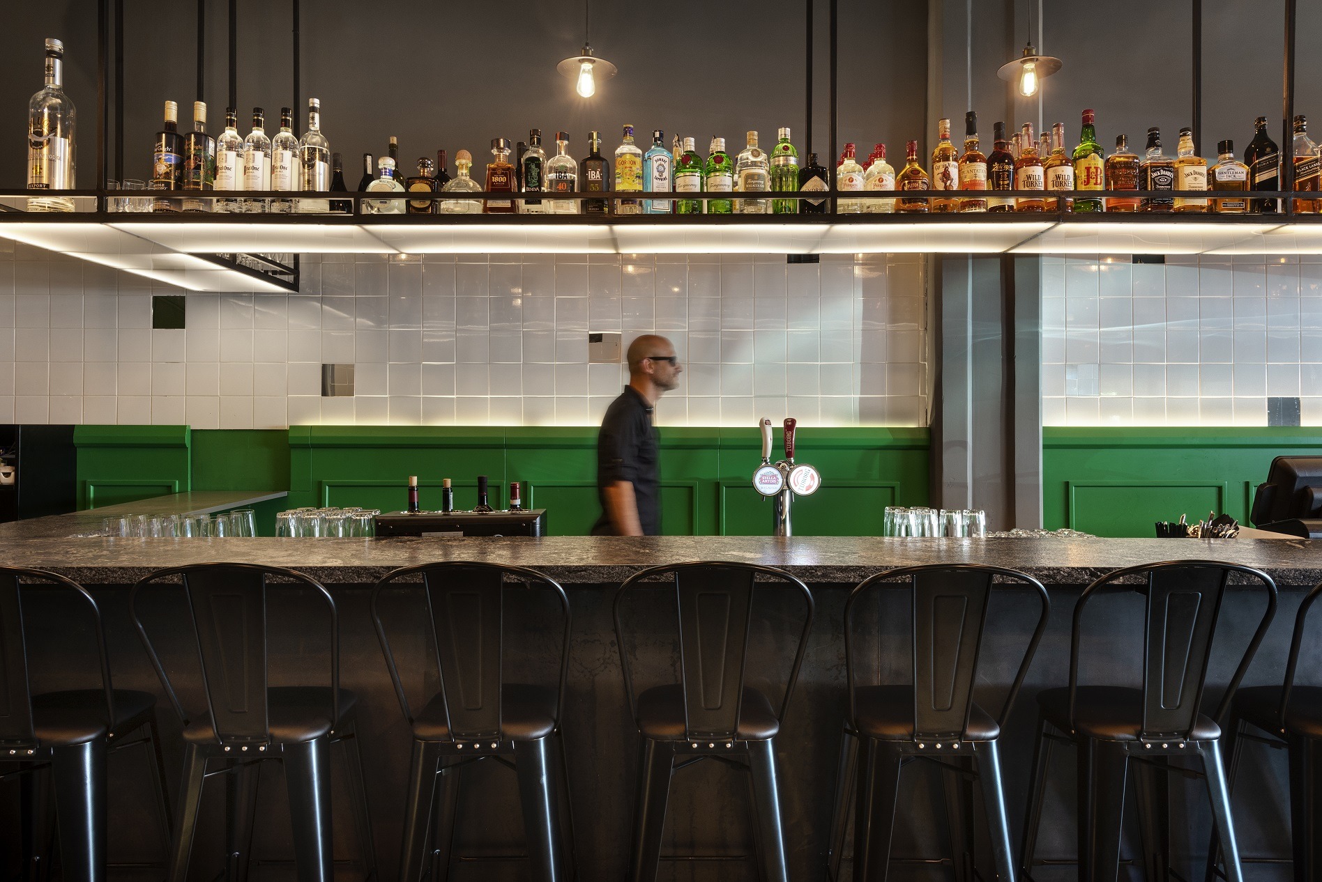 绿意盎然的城市绿洲——Rosenberg 餐厅-1