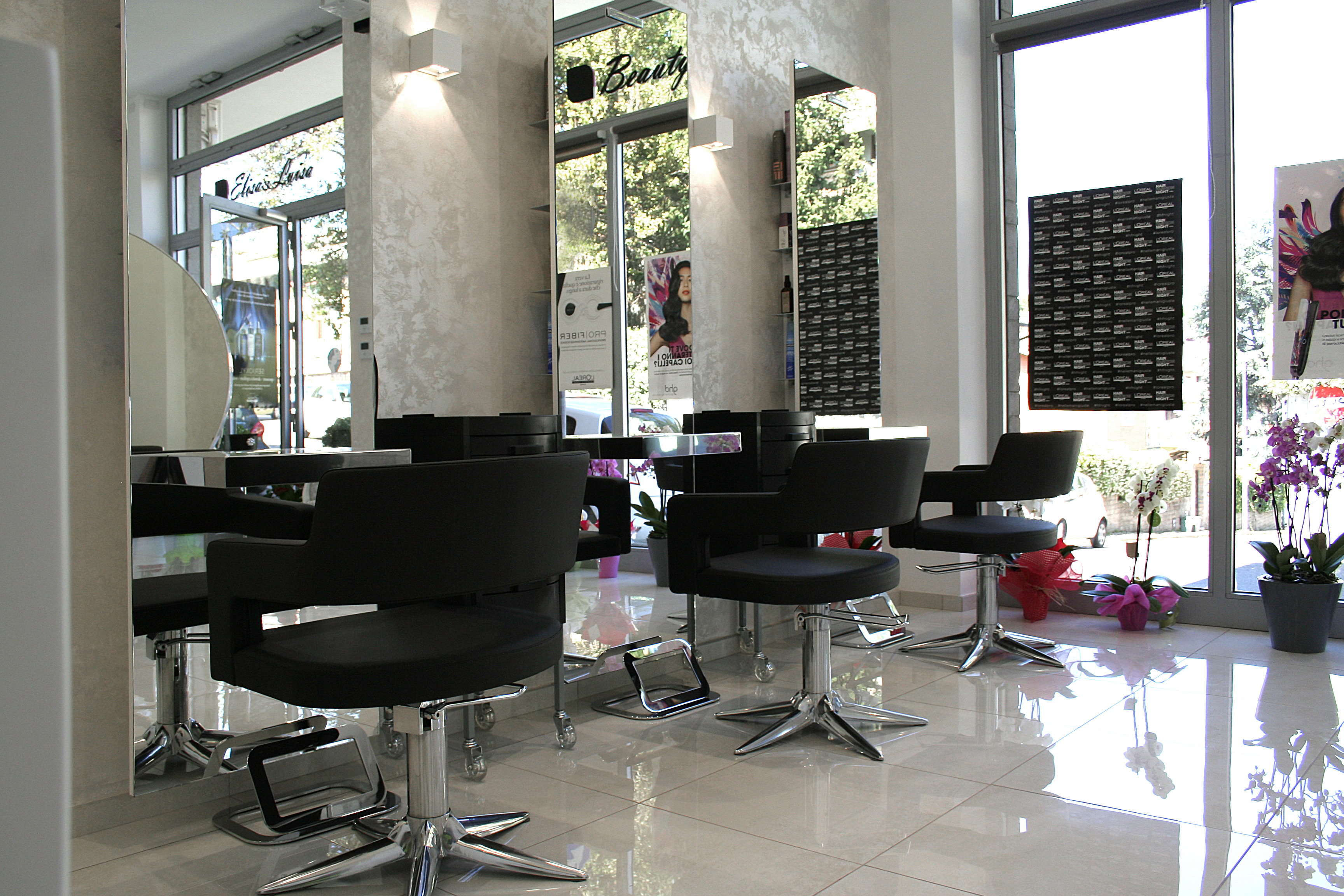 2017 年完成的理发店室内设计项目-4