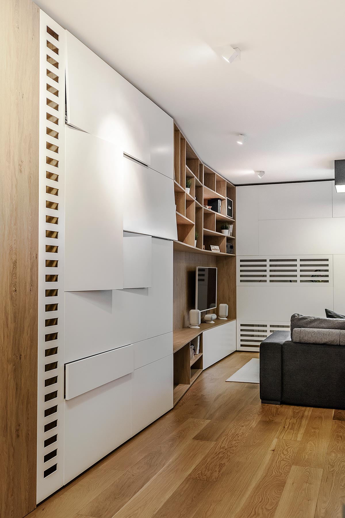 三层山景联排别墅，打造家具与空间的和谐共生-5