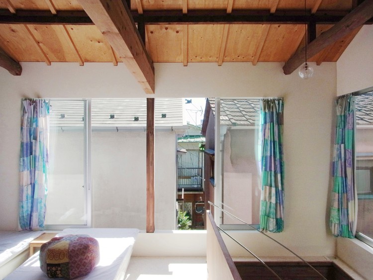 东京郊区破旧房翻新，融入原始森林匿名环境-15