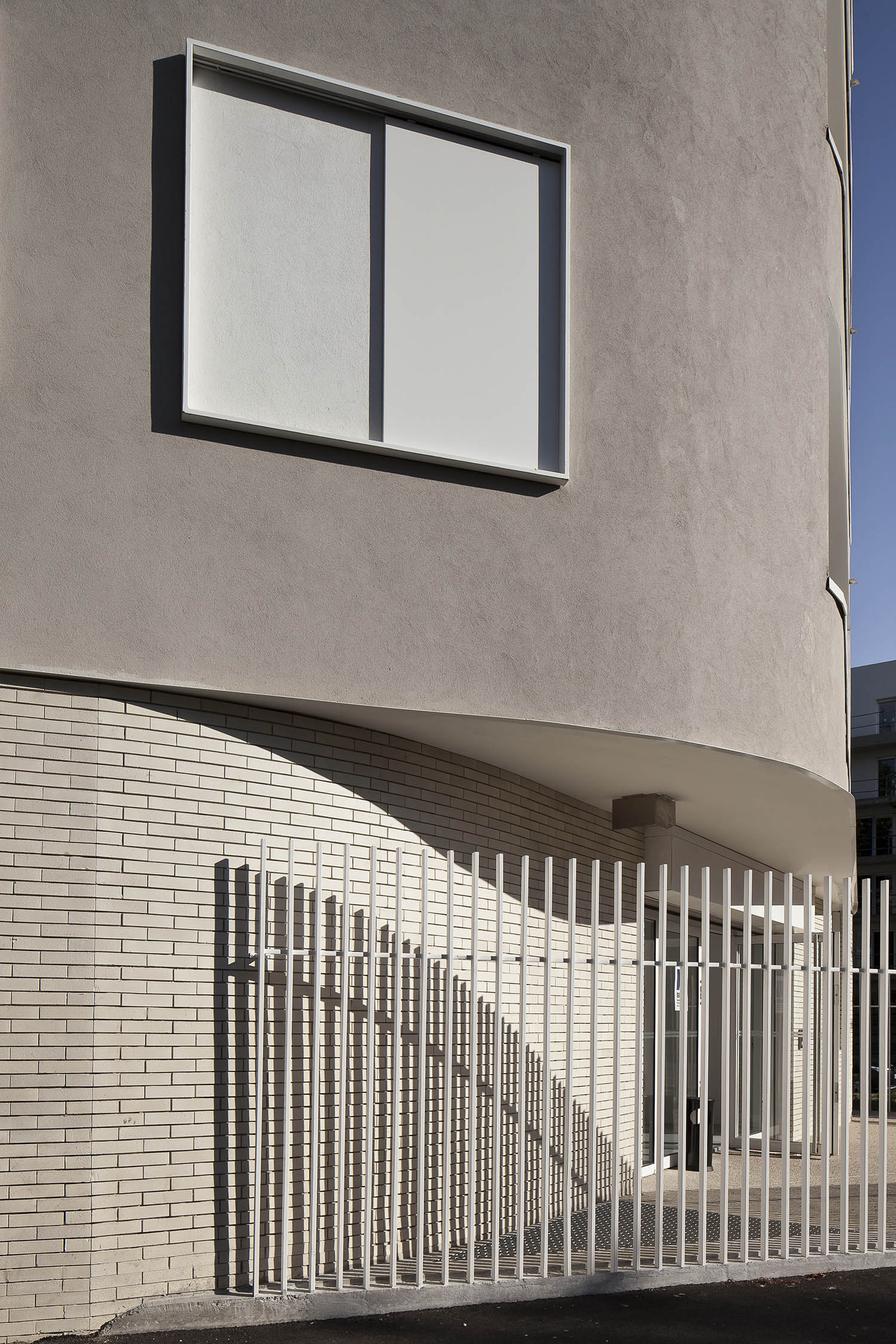 融入城市肌理的绿色住宅设计-6