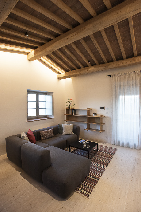 意大利托斯卡纳乡村别墅的现代复兴-8