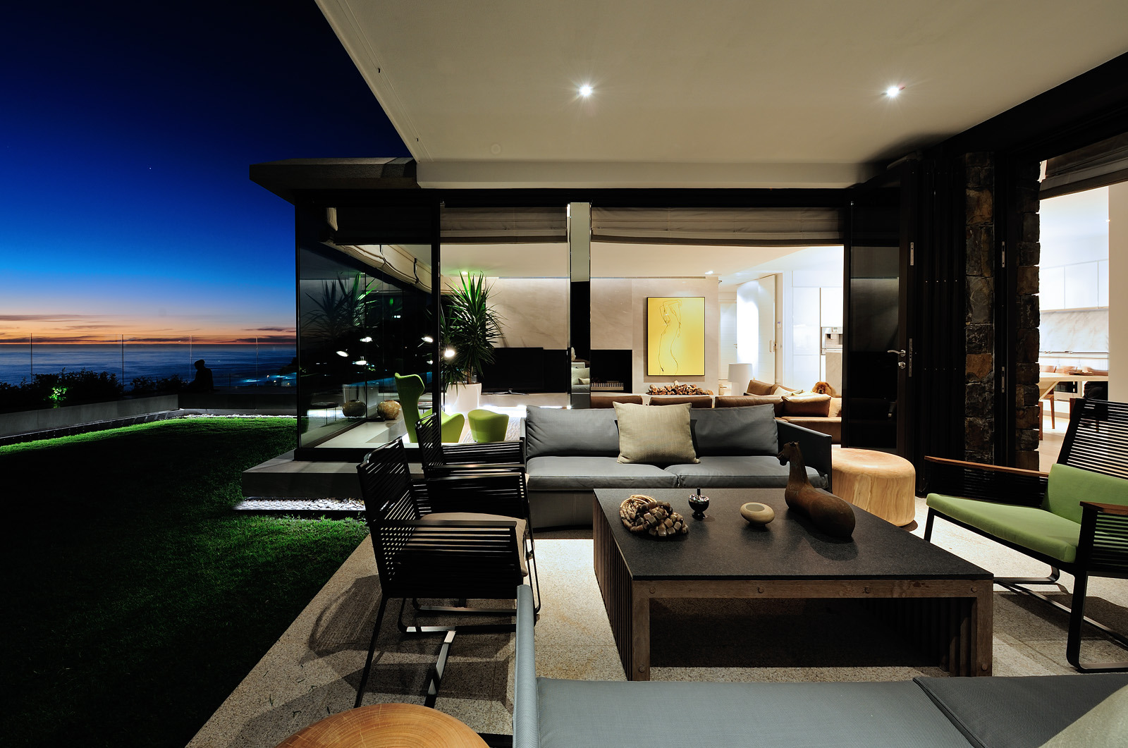 南非开普敦“Nettleton Ridge”海滨别墅 | 壮丽海景与生活空间的完美融合-4