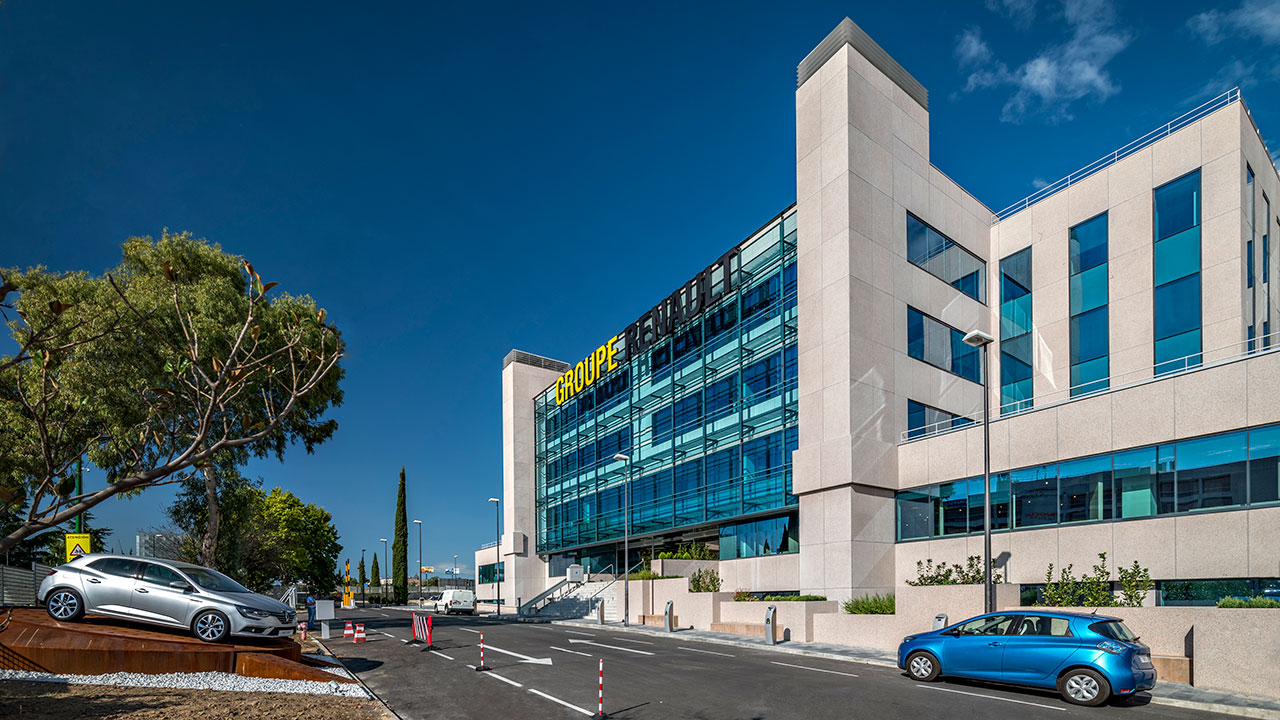 "雷诺汽车新总部 | 功能性、创新与舒适的办公空间"-1