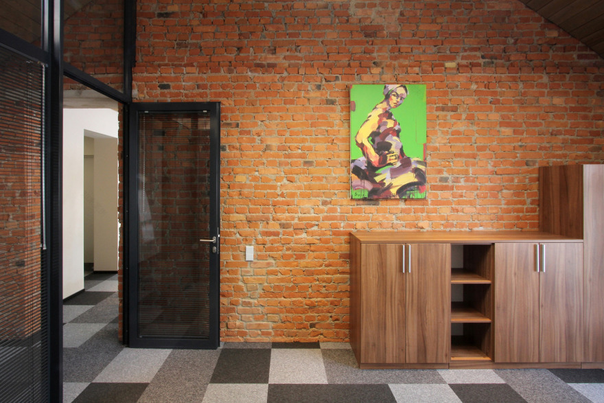 旧仓库变身高品质办公空间-27