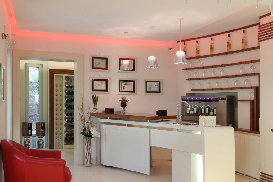 罗马郊外葡萄酒庄园的优雅室内设计-8