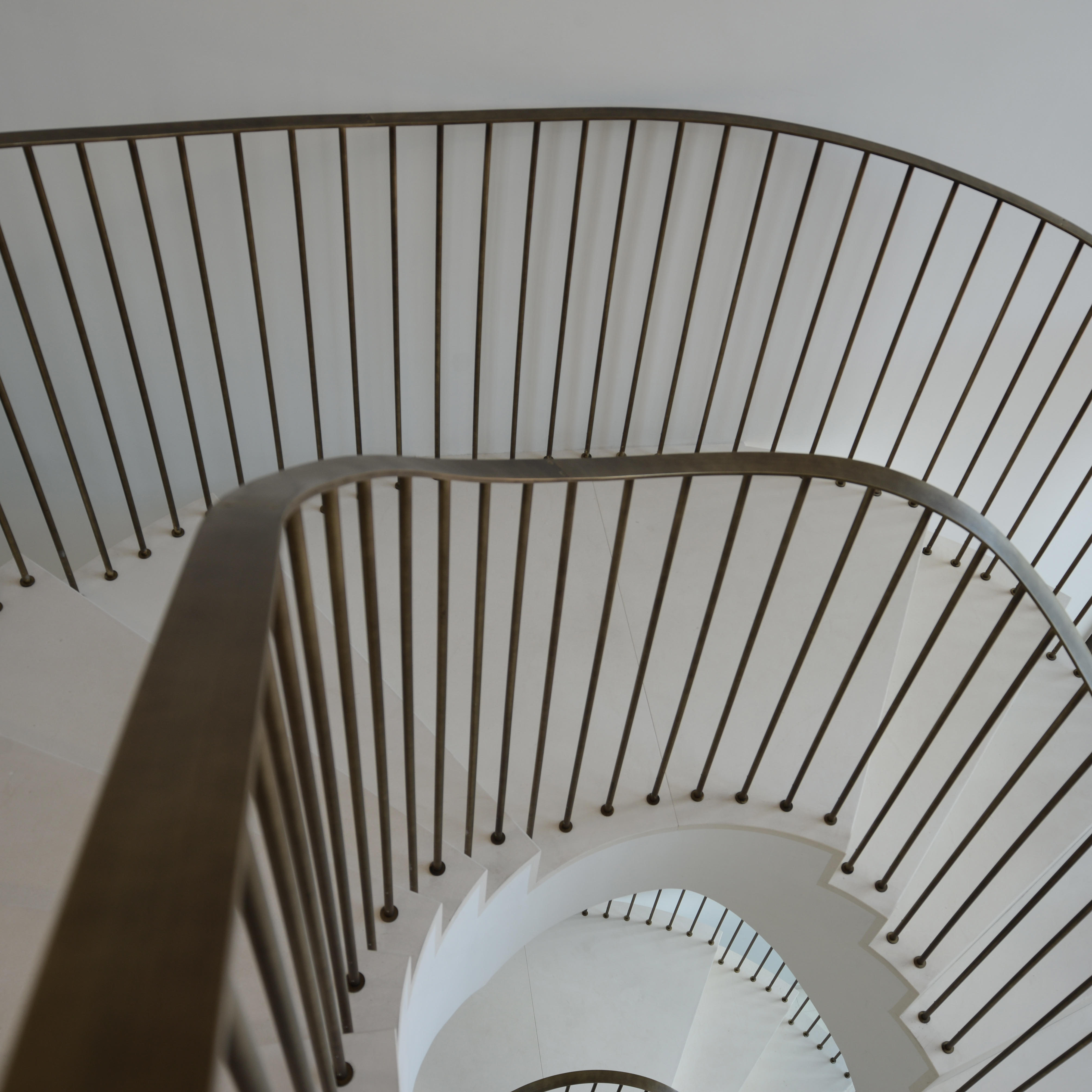 2018 年完工的 Mion Labels 总部大厦，现代简约风格展现办公空间新概念-4