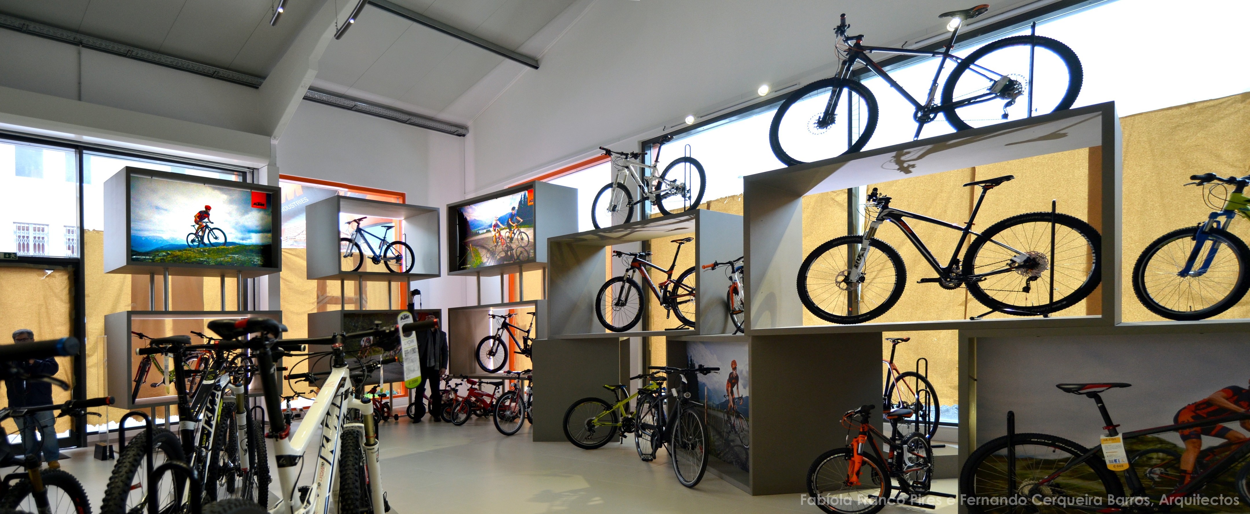 KTM Megastore 室内设计案例-2