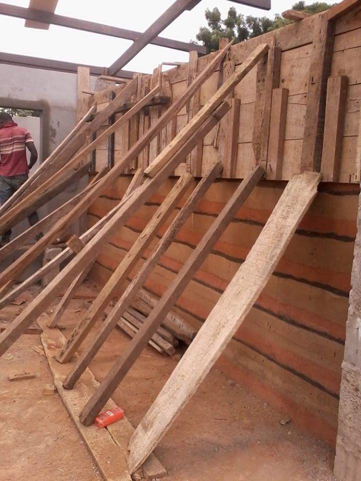 2016 年完成的土坯与木质结合的企业总部设计-5