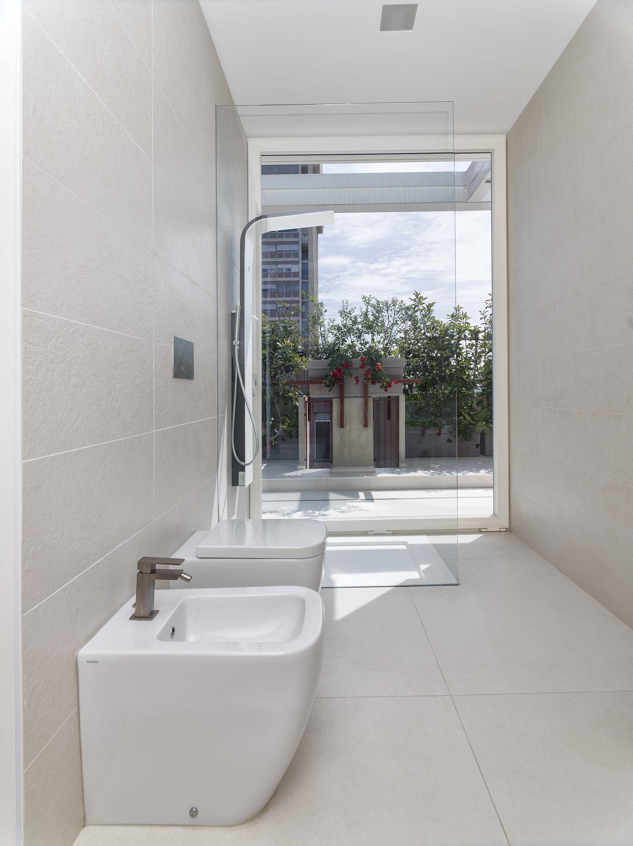 意式风情 Padova 顶层公寓的 360°全景视野-42