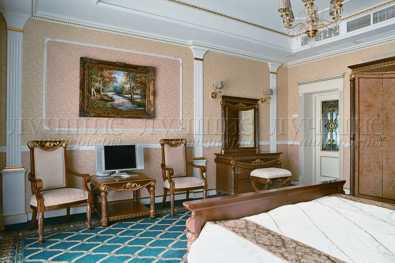 复古奢华酒店设计,营造百年皇家氛围-1