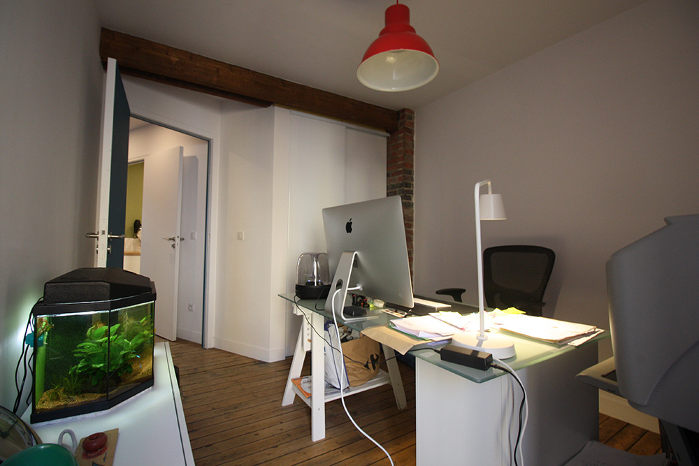 2017 年改造完成的古旧车库住宅-10