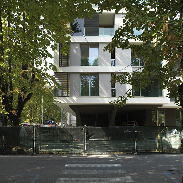 公园边的房子-2