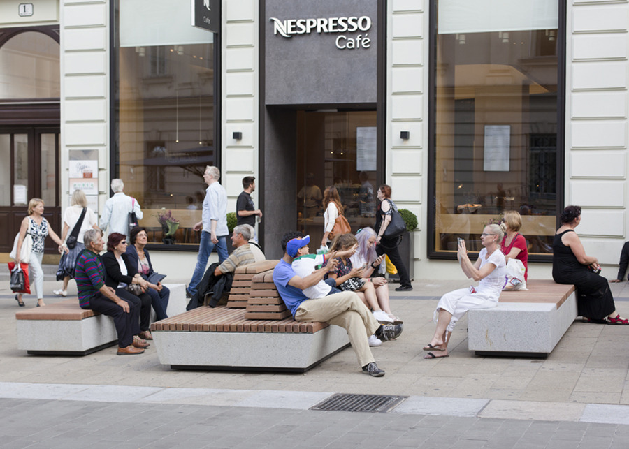 维也纳共享空间典范 · 玛利亚希尔夫街的模块化公共空间-3