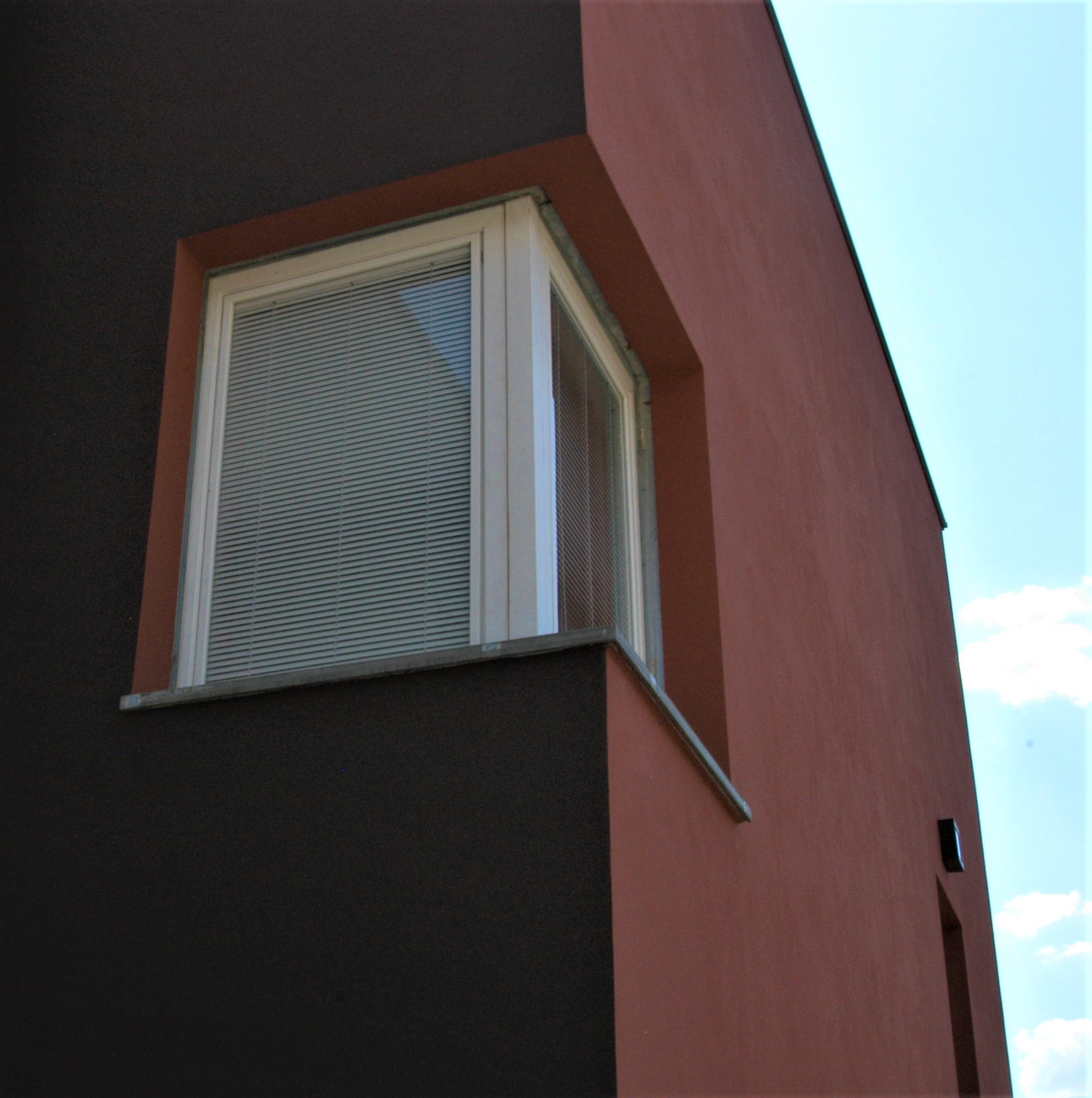 带天窗的别墅-25