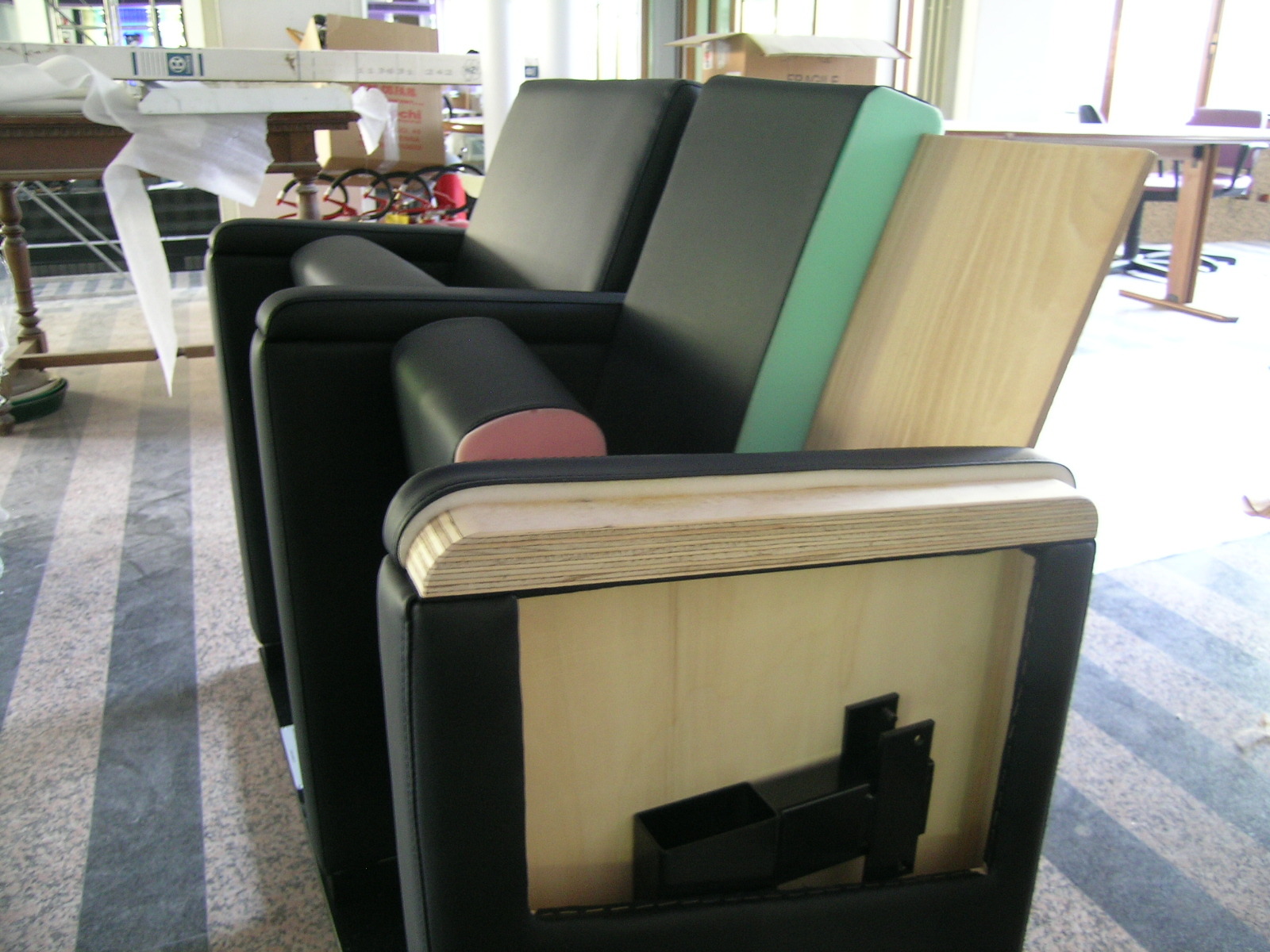 黑金剧院 | 拉文纳商业大厦室内设计-46