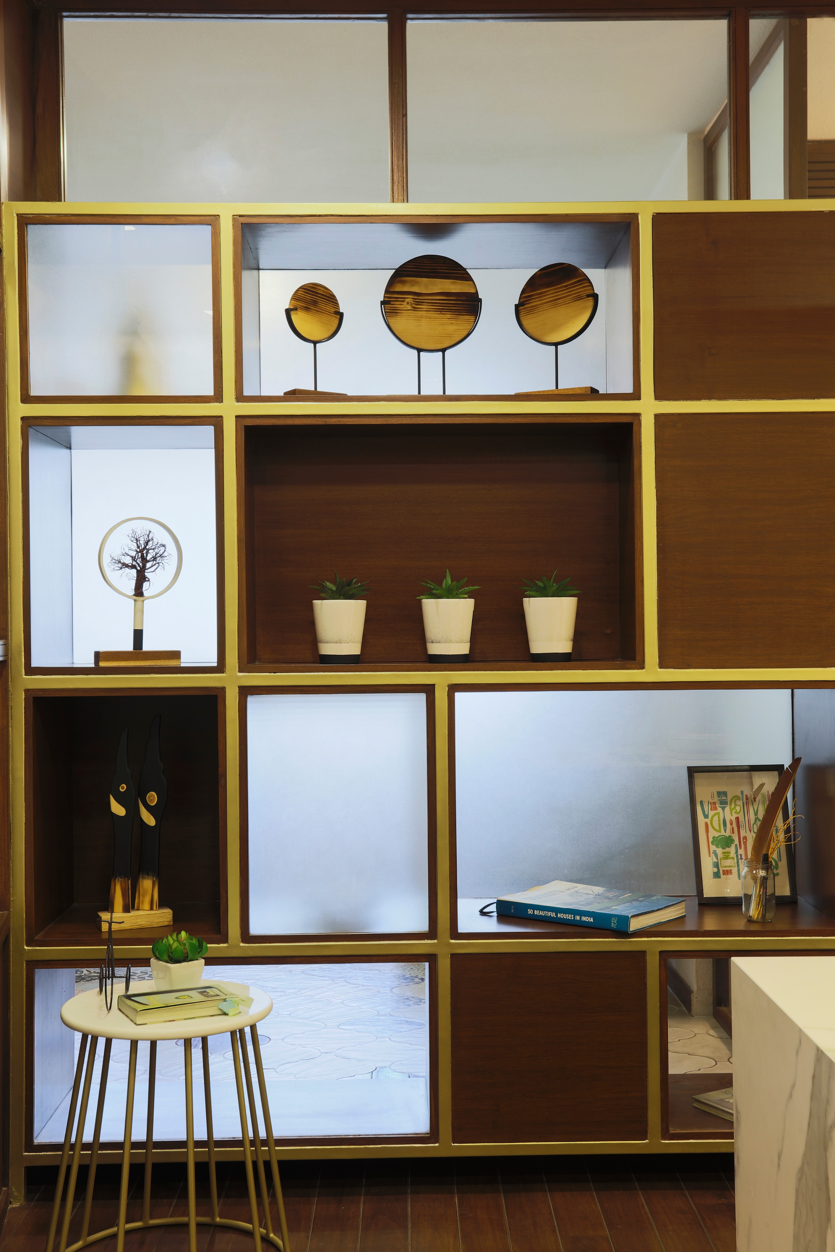 2018 年完成的 Kalpesh Modi 办公室设计 | 定制家具与照明设计的完美结合-7