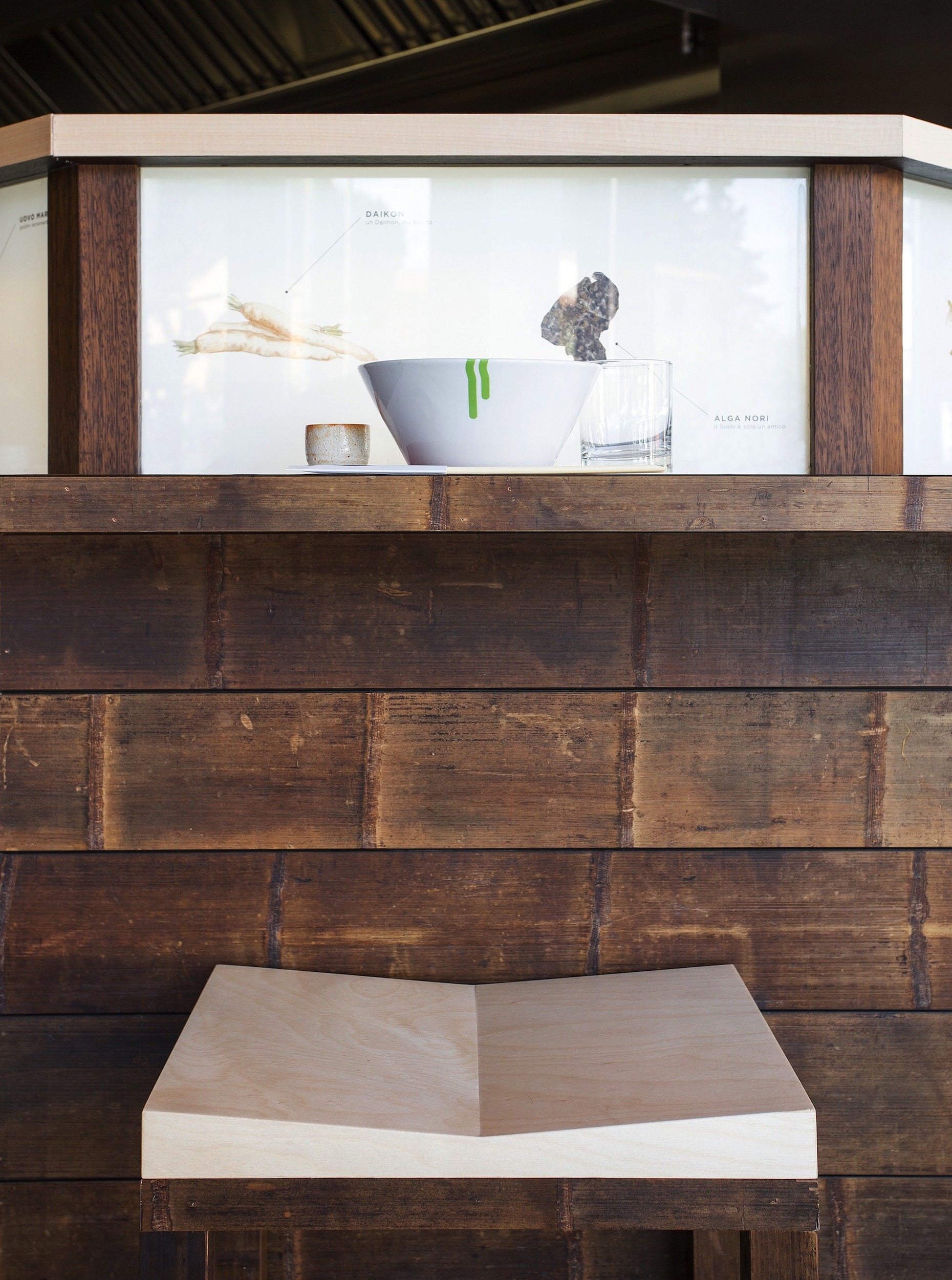 对话传统 | 意日风格共融的 KOTO 拉面餐厅设计-11